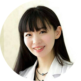 代表カウンセラー Dr. Lily（リリー）